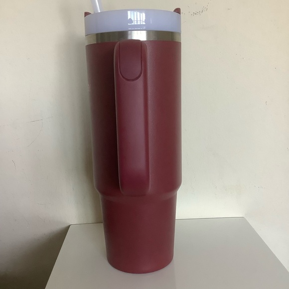 Stanley 30oz Quencher H2.0 Tumbler - Picture 3 of 7